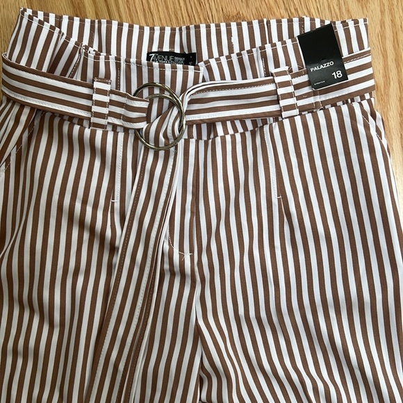 New! New York & Co SZ 18, striped palazzo pants. - Picture 2 of 12